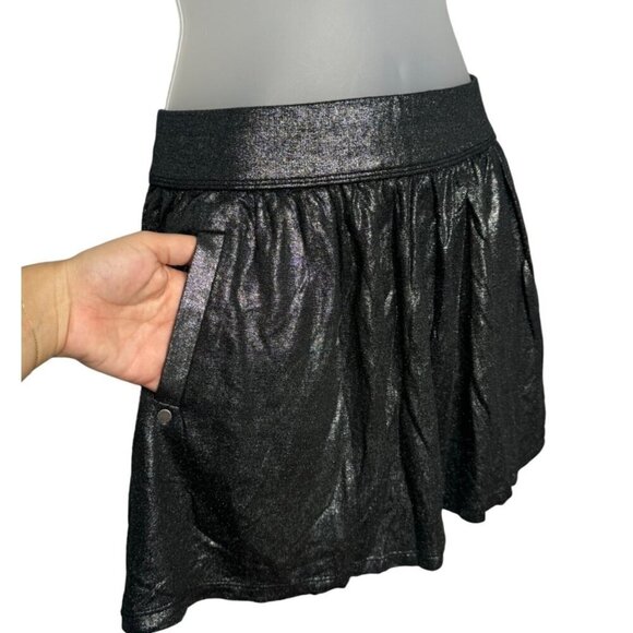 JUICY COUTURE Silver Metallic Lightweight Skater Mini Pull-on Skirt Pockets SZ L - Picture 2 of 9
